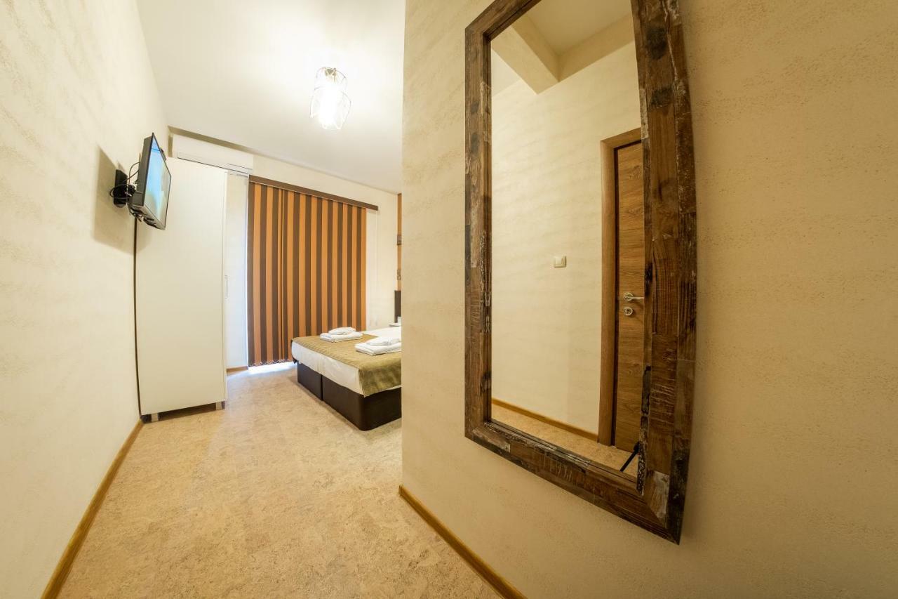 Sofia Industrial Life Apartment Exterior foto
